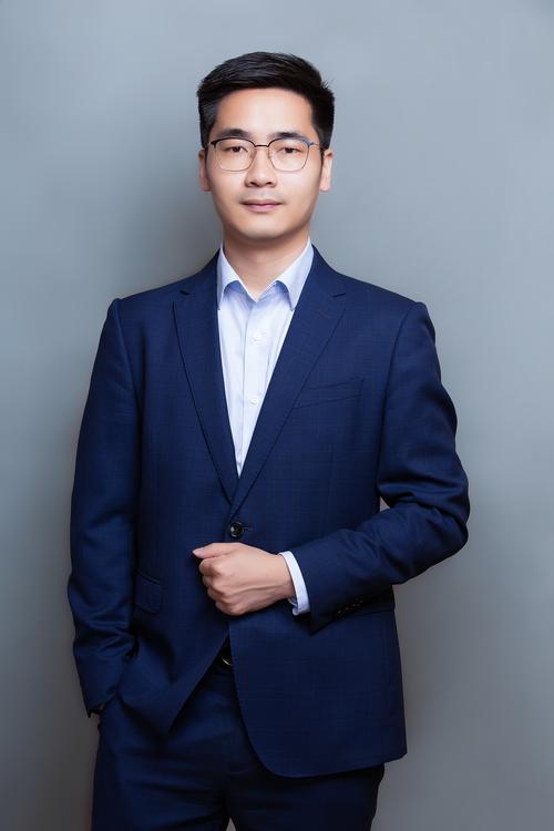 魏秀琼 灯光与摄影艺术负责人